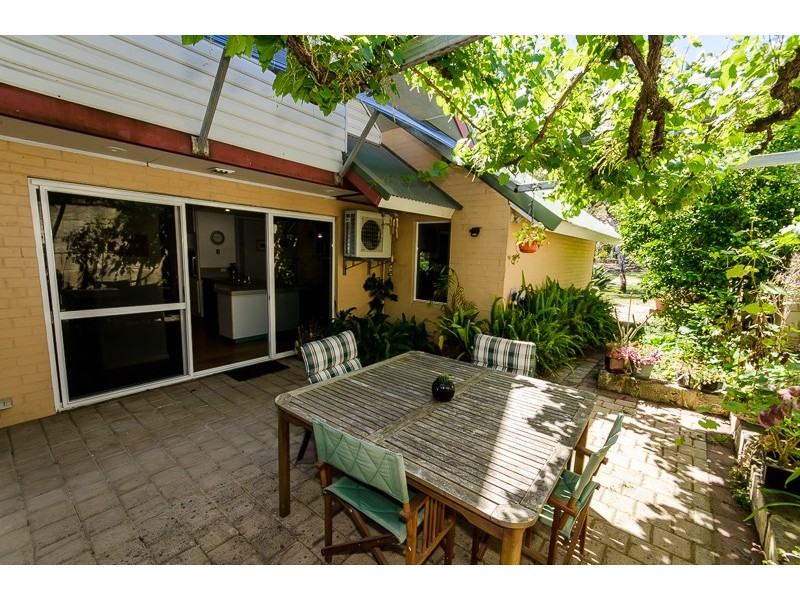 8 Euston Street, Wembley Downs WA 6019