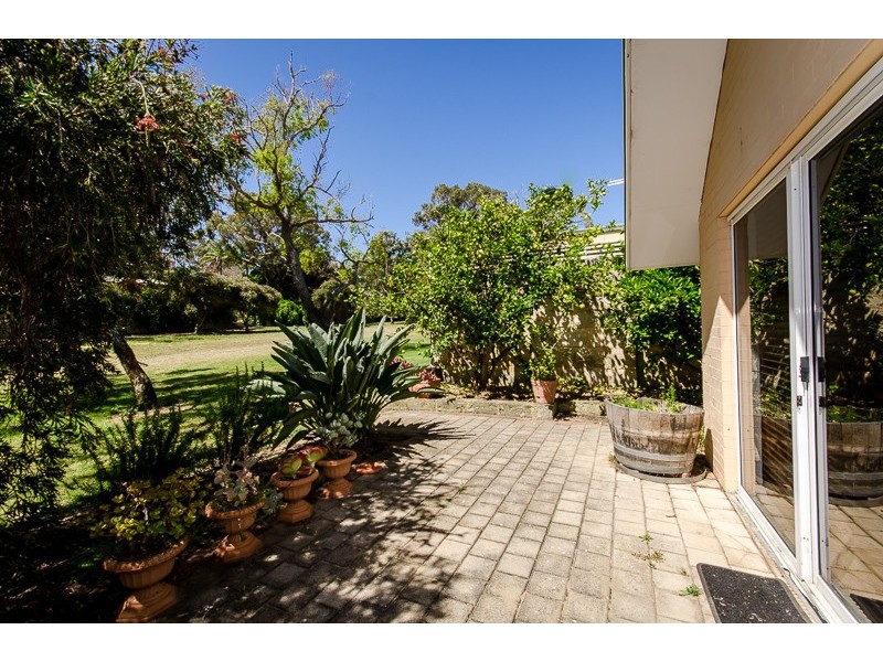 8 Euston Street, Wembley Downs WA 6019