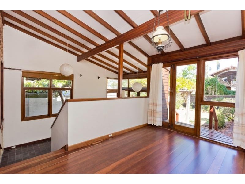 49 Pearse Street, Cottesloe WA 6011