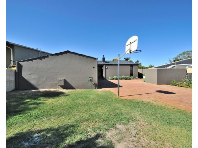 86 Glenelg Avenue, Wembley Downs WA 6019