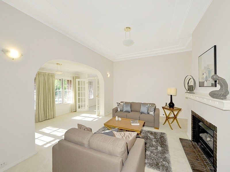 22 Hobbs Avenue, Dalkeith WA 6009