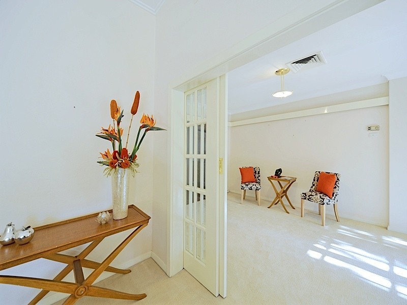 22 Hobbs Avenue, Dalkeith WA 6009