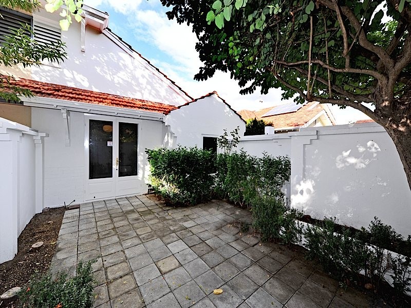 106 Williams Road, Nedlands WA 6009