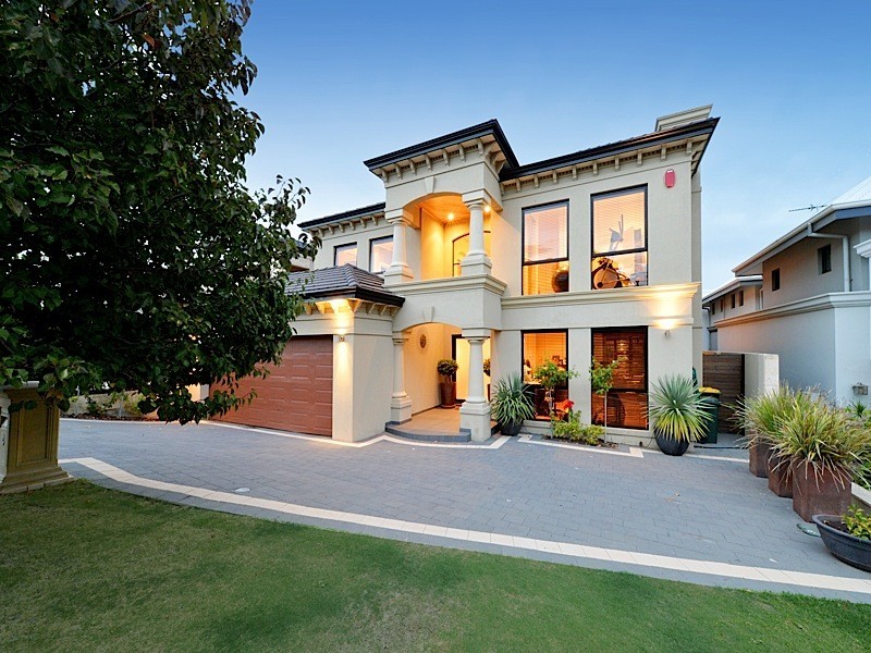 4 Faulkner Circle, Mosman Park WA 6012