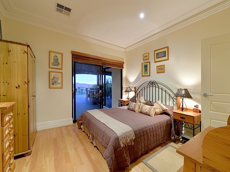 4 Faulkner Circle, Mosman Park WA 6012