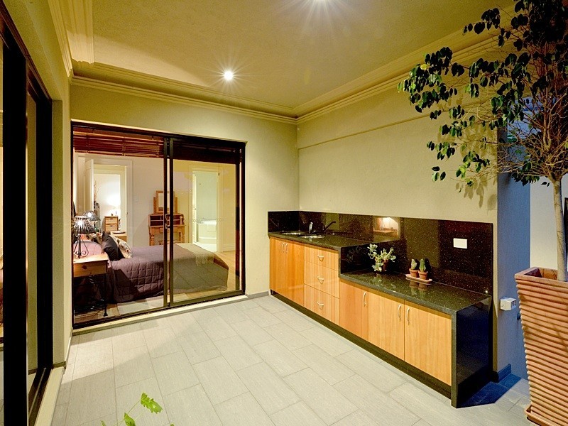 4 Faulkner Circle, Mosman Park WA 6012