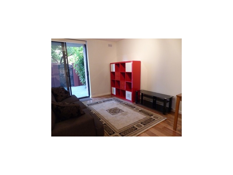 8/4 Dover Court, Mosman Park WA 6012