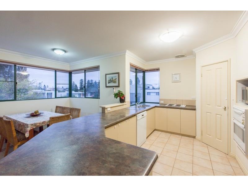 12a Hamersley Street, Cottesloe WA 6011