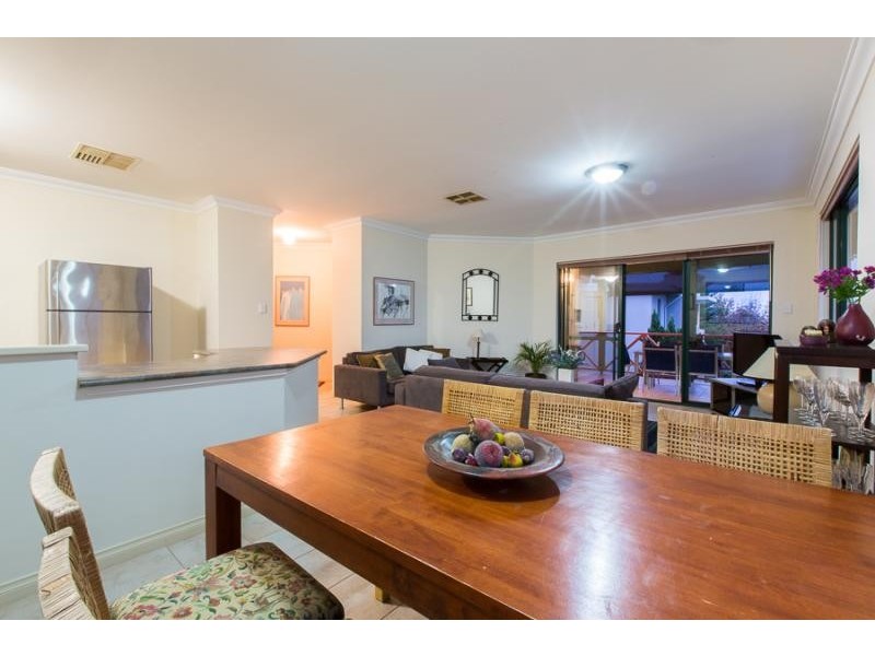 12a Hamersley Street, Cottesloe WA 6011