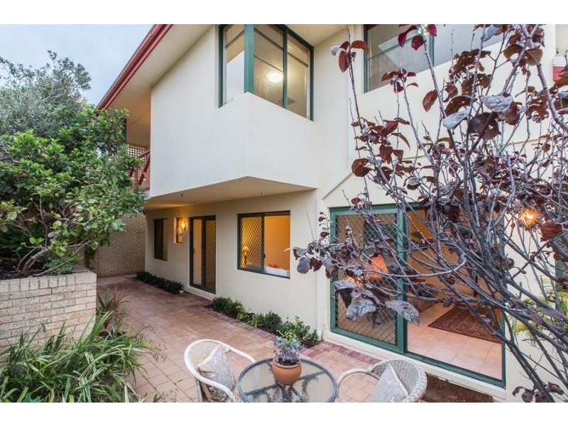 12a Hamersley Street, Cottesloe WA 6011