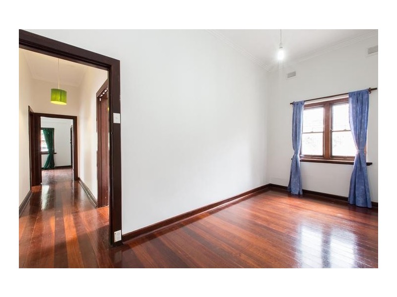 2 Megalong Street, Nedlands WA 6009