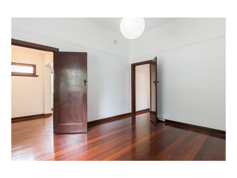 2 Megalong Street, Nedlands WA 6009