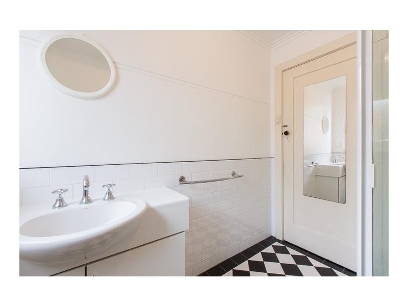 2 Megalong Street, Nedlands WA 6009