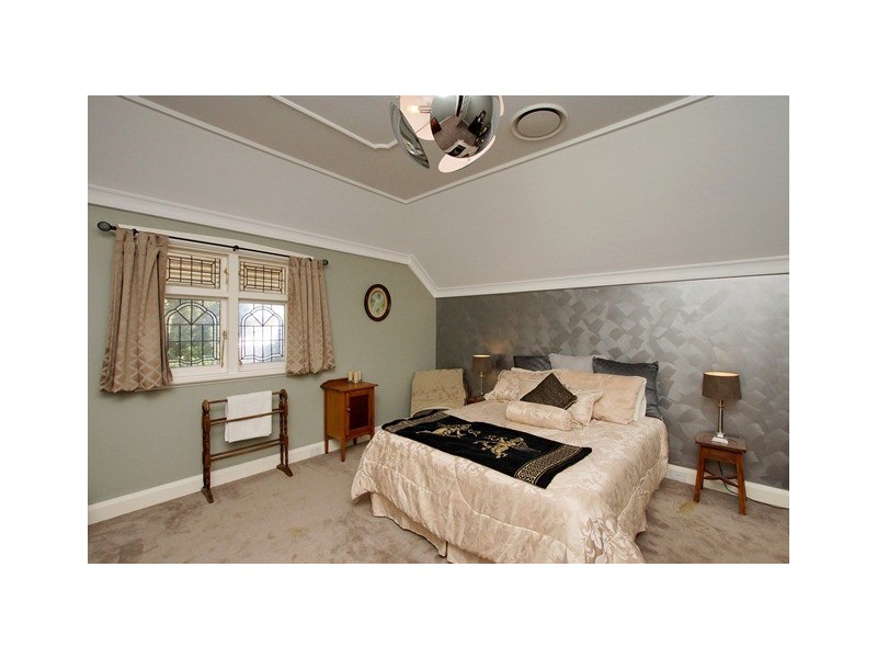 6 Irvine Street, Peppermint Grove WA 6011