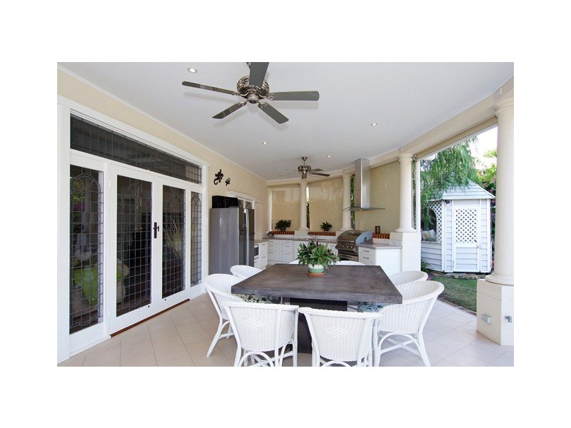 6 Irvine Street, Peppermint Grove WA 6011