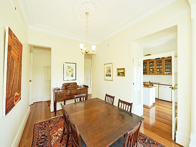 11 Irvine Street, Peppermint Grove WA 6011