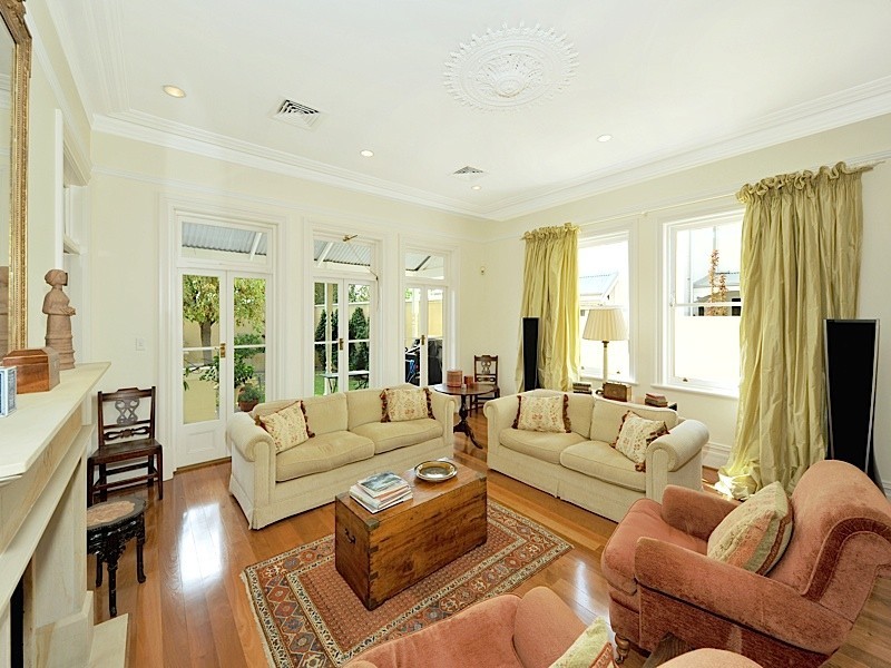 11 Irvine Street, Peppermint Grove WA 6011