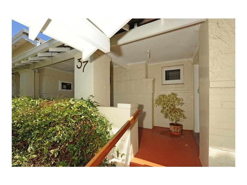 37 Loftus Street, Nedlands WA 6009