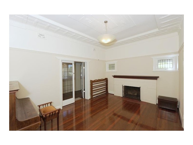 37 Loftus Street, Nedlands WA 6009