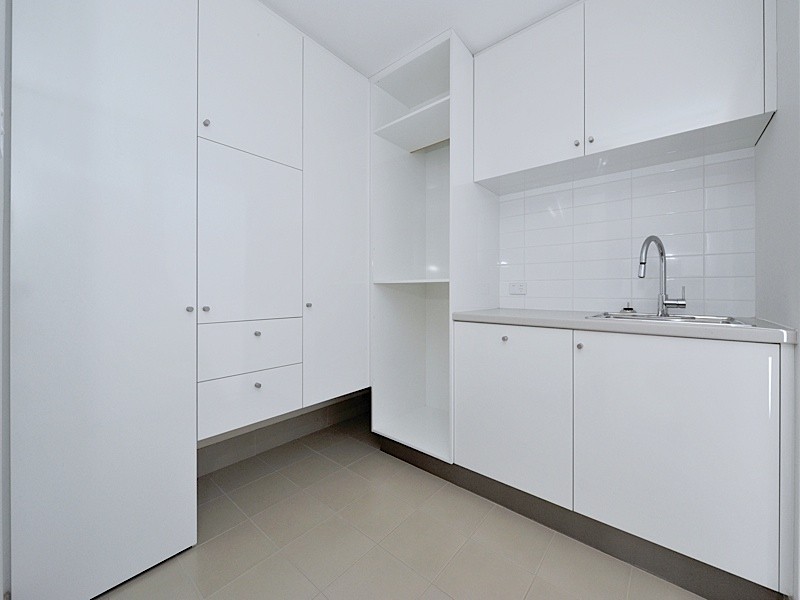 42 Breaksea Drive, North Coogee WA 6163