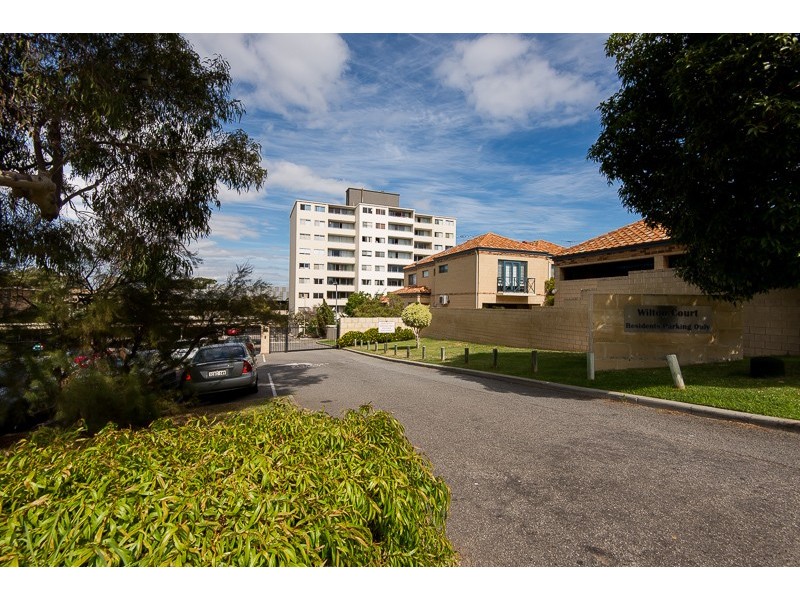 72/375 Stirling Highway, Claremont WA 6010