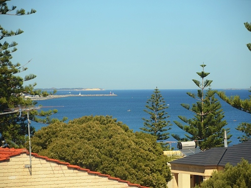 4/8 Avonmore Terrace, Cottesloe WA 6011