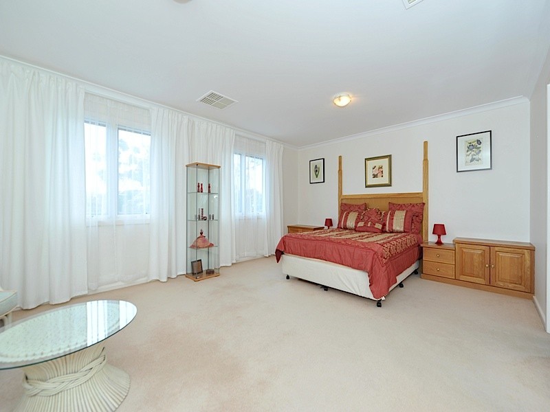 9 Staples Street, North Fremantle WA 6159