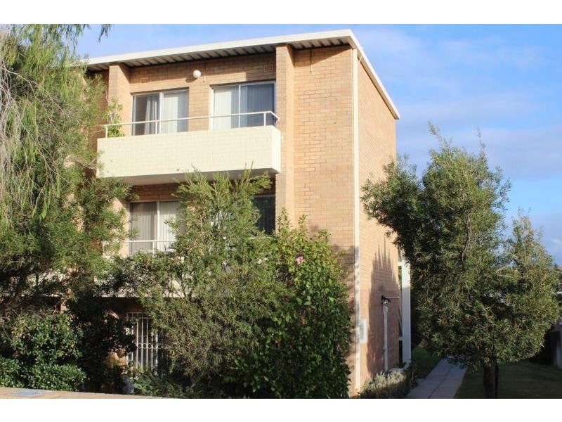 1/10 Murray Avenue, Mosman Park WA 6012