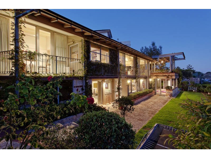 5 Riverside Drive, Mosman Park WA 6012