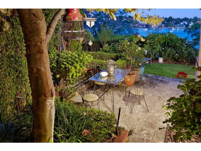 5 Riverside Drive, Mosman Park WA 6012