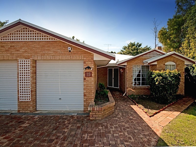 15 Minora Road, Dalkeith WA 6009