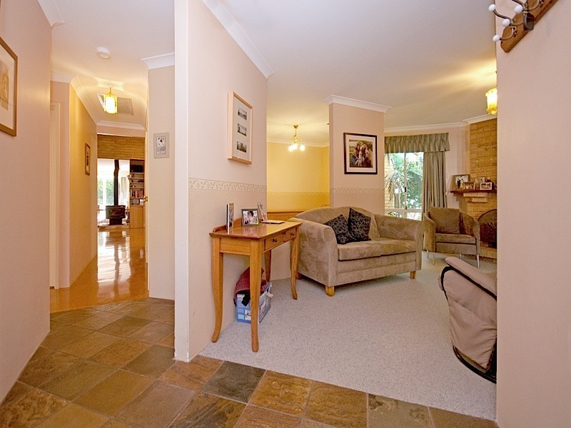 15 Minora Road, Dalkeith WA 6009