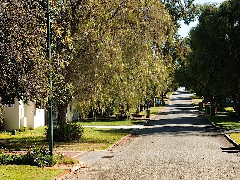 15 Minora Road, Dalkeith WA 6009