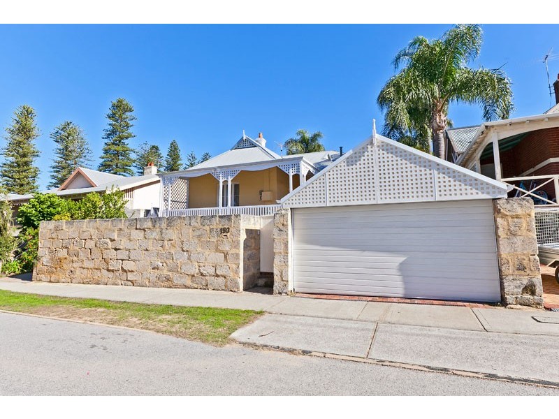 153 Curtin Avenue, Cottesloe WA 6011