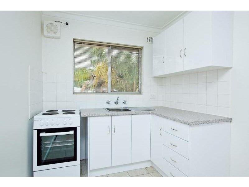 12/57 Tenth Avenue, Inglewood WA 6052