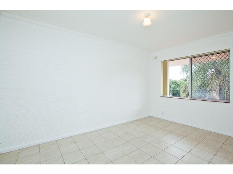 12/57 Tenth Avenue, Inglewood WA 6052