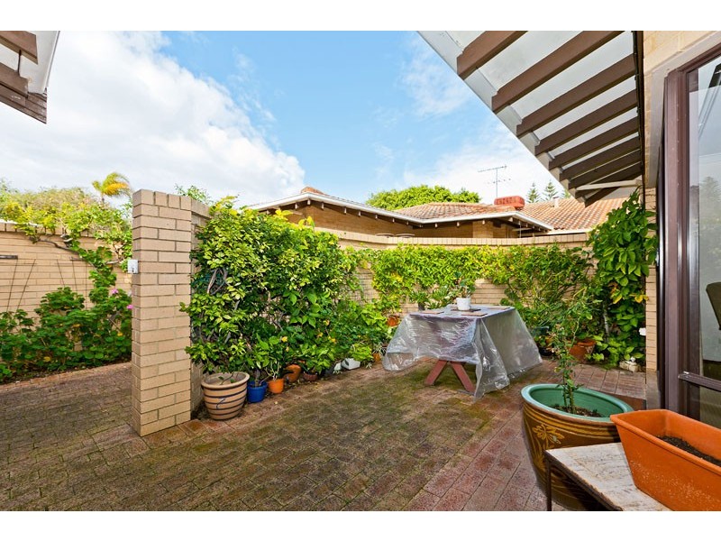 2/99 Forrest Street, Cottesloe WA 6011