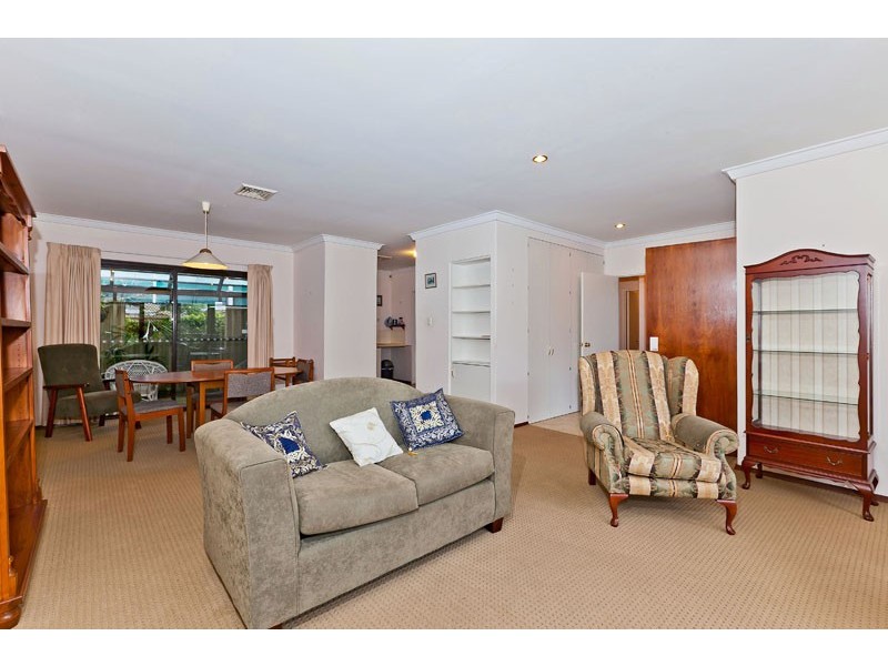 2/99 Forrest Street, Cottesloe WA 6011