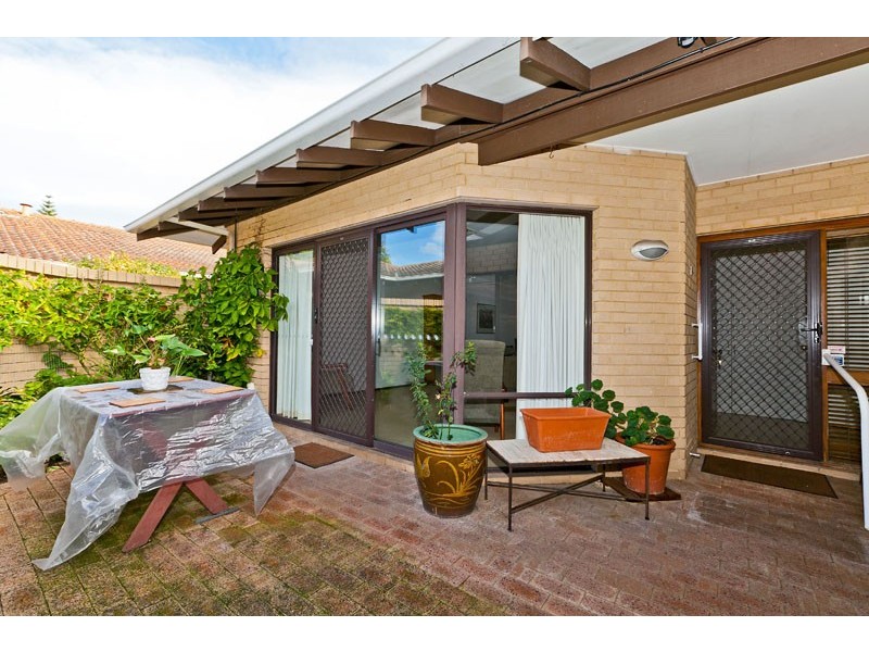 2/99 Forrest Street, Cottesloe WA 6011