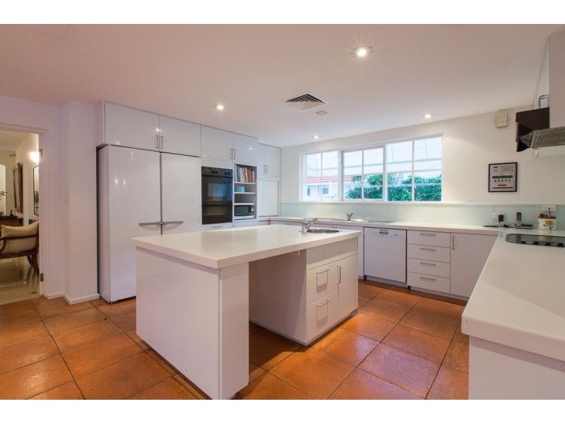 5 McNeil Street, Peppermint Grove WA 6011