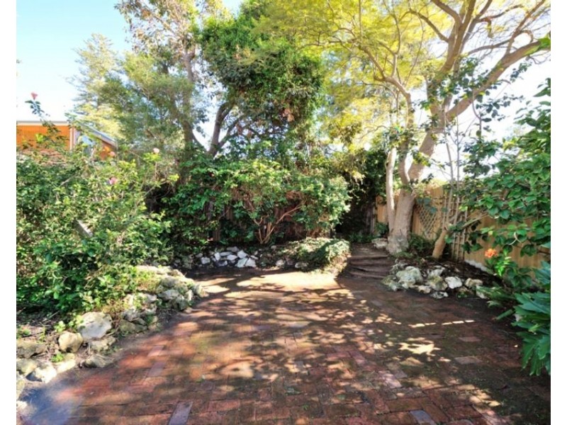 229 Marmion Street, Cottesloe WA 6011