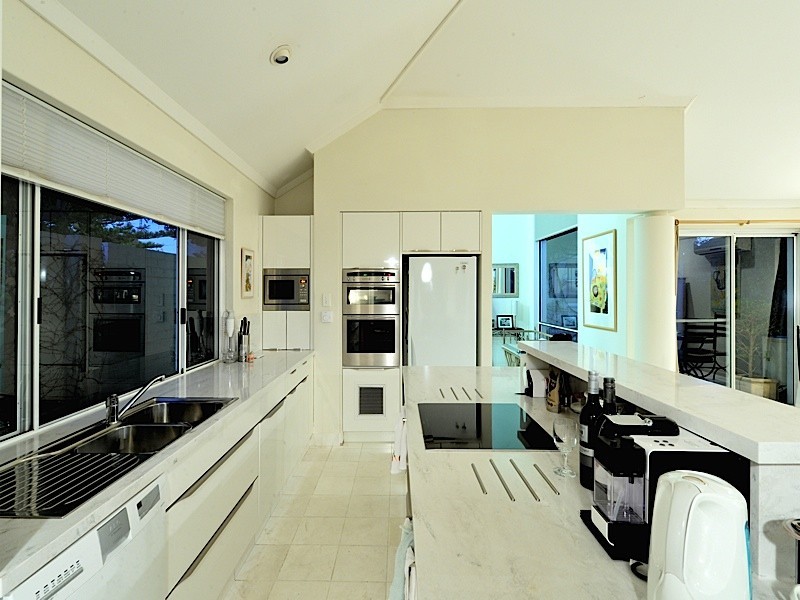 2 Reeve Street, Swanbourne WA 6010