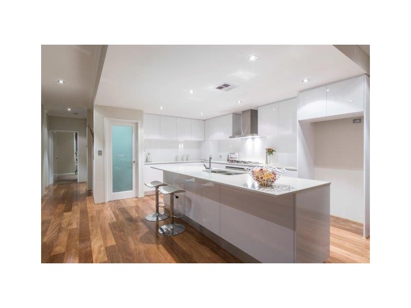 11 Loneragan Street, Nedlands WA 6009