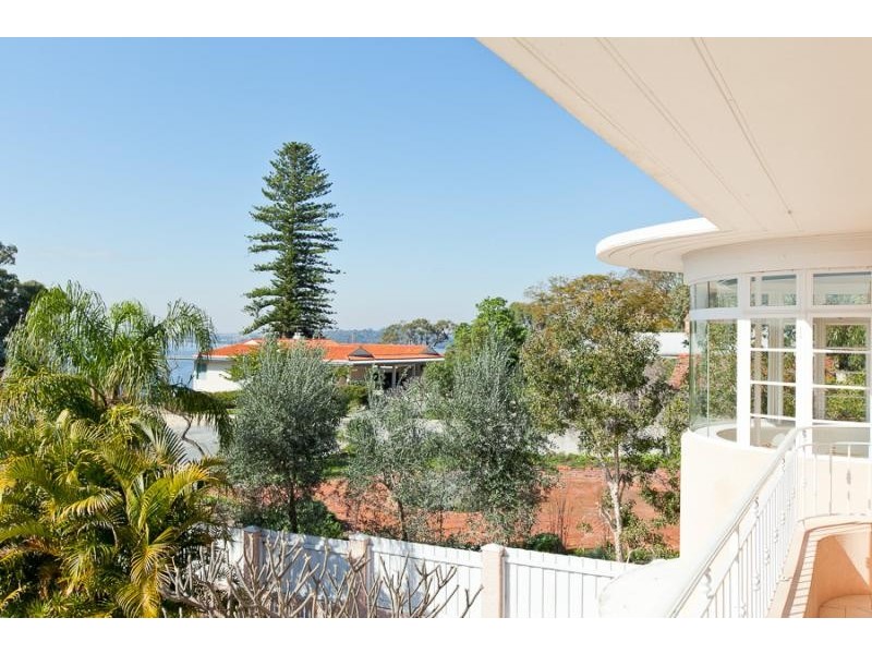 17A Bindaring Parade, Claremont WA 6010