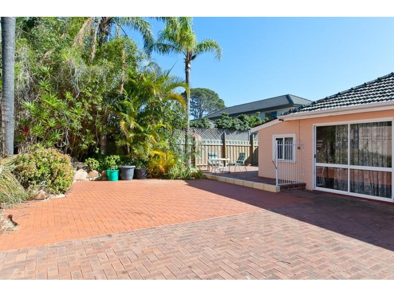 17A Bindaring Parade, Claremont WA 6010