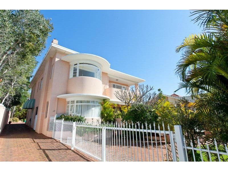17A Bindaring Parade, Claremont WA 6010