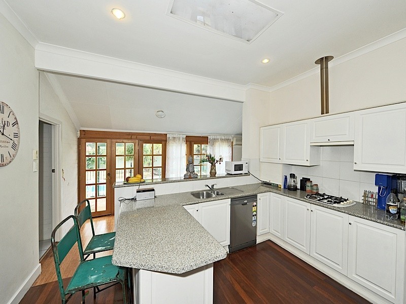 36 Servetus Street, Swanbourne WA 6010