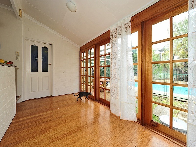 36 Servetus Street, Swanbourne WA 6010