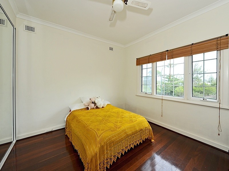 36 Servetus Street, Swanbourne WA 6010