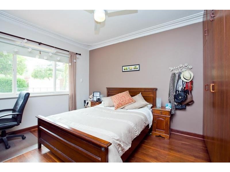 273 Curtin Avenue, Cottesloe WA 6011